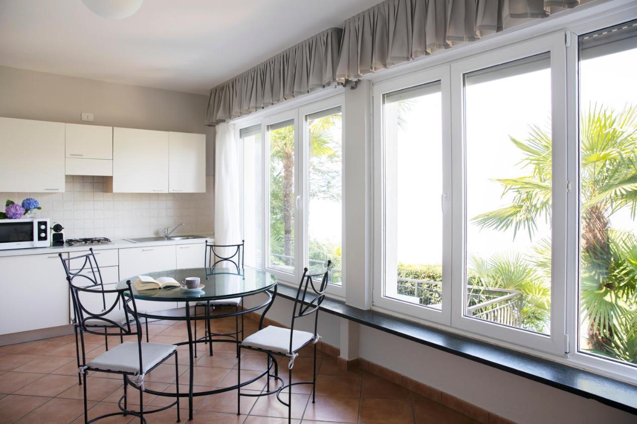 Charming Moment Di Villa Porta - Residenza Leonardo Luino Exterior photo
